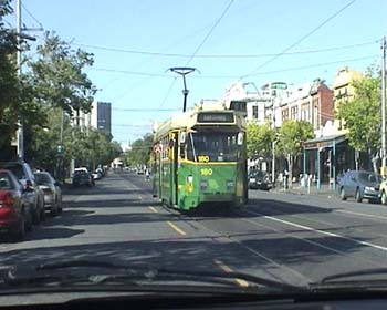 tram.jpg (25kb)